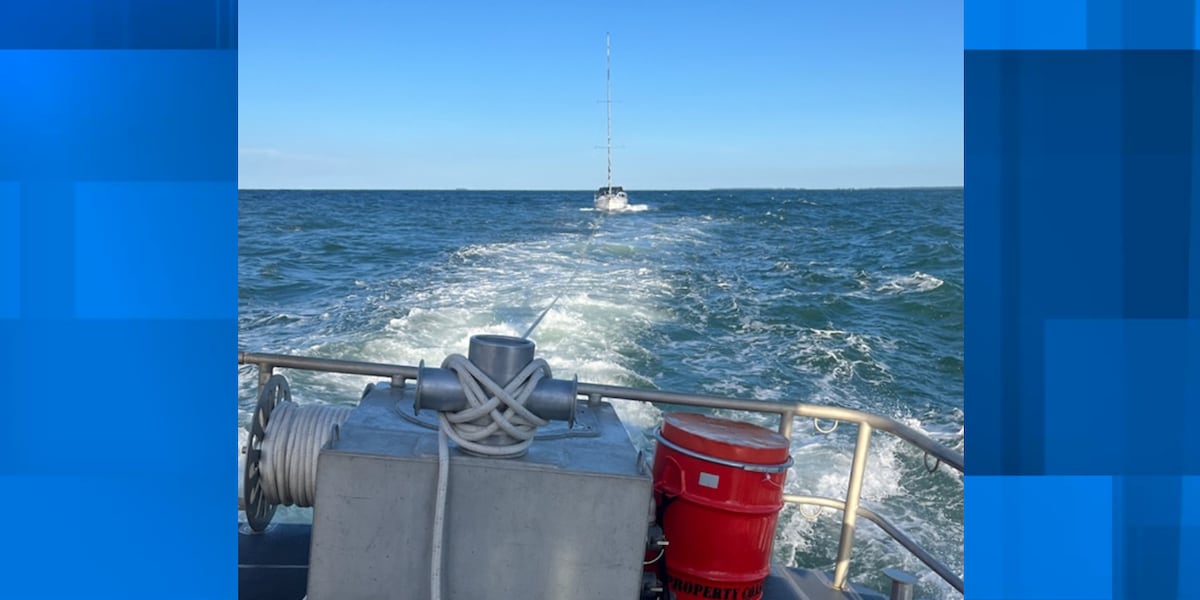 US Coast Guard rescues disabled sailboat off Georgetown Co. coast [Video]
