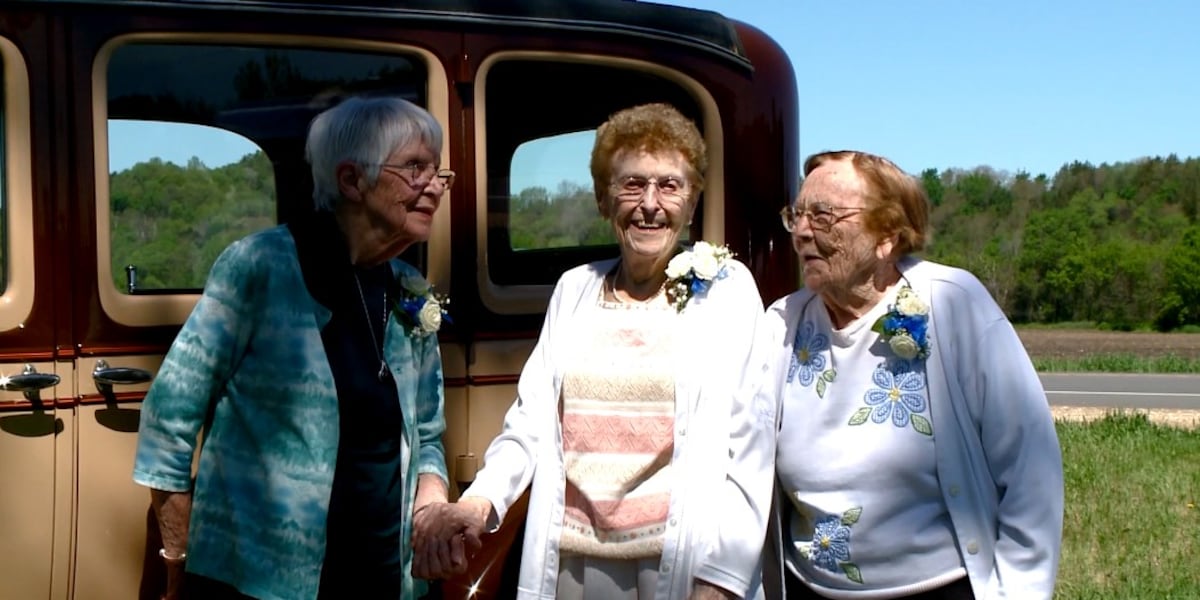 Three 98-year-old women celebrate their 80th high school reunion [Video]