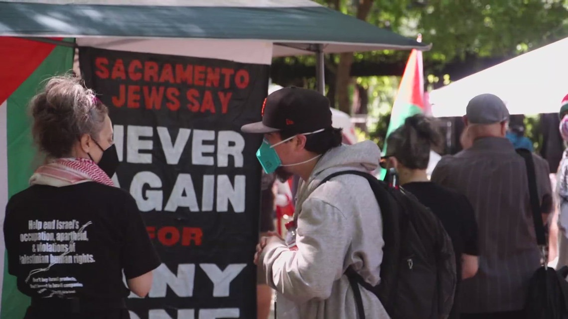 California Politics: Newsom and California media, college protests and more [Video]