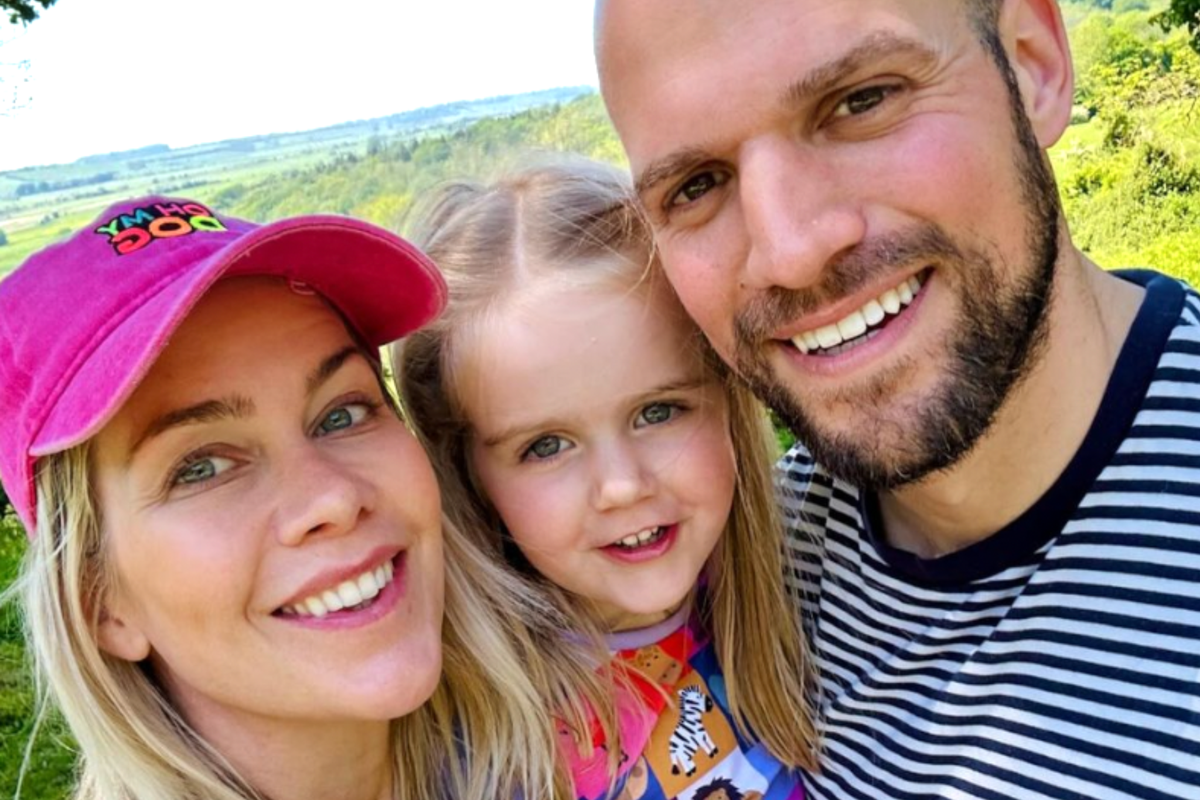 Kate Lawler says shes in couples therapy with husband after birth of their daughter [Video]
