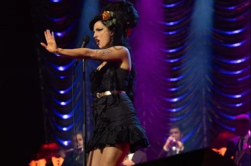Movie review: ‘Back to Black’ oversimplifies Amy Winehouse [Video]