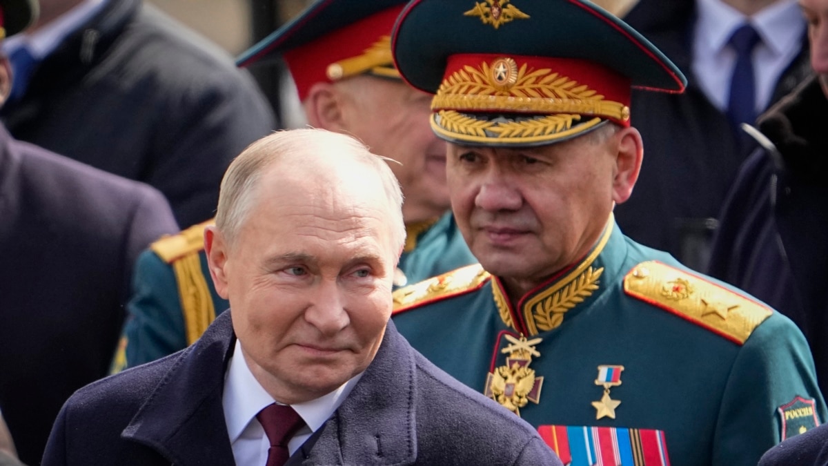 Putin shakes up Russian military and security commands [Video]