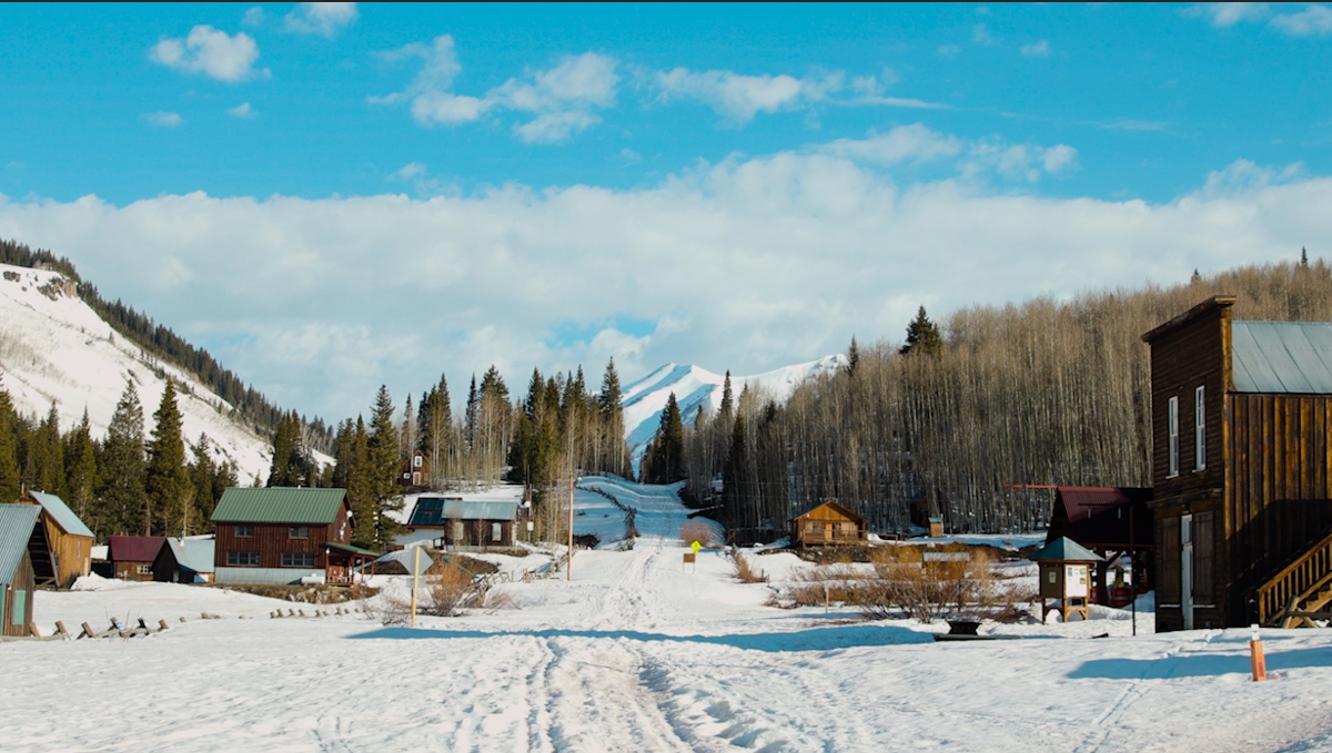 Facing climate change in one of Colorados most remote wintertime laboratories [Video]