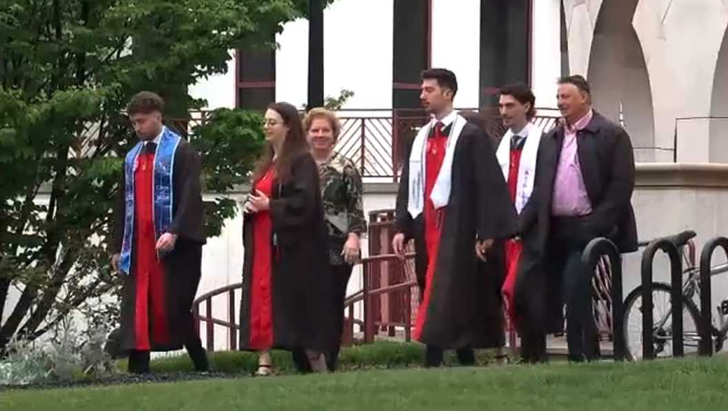 Quintuplets graduate together at Montclair State University, credit family’s ‘encouragement’ [Video]
