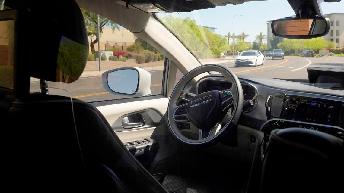 US government investigating Waymo’s self-driving vehicles [Video]