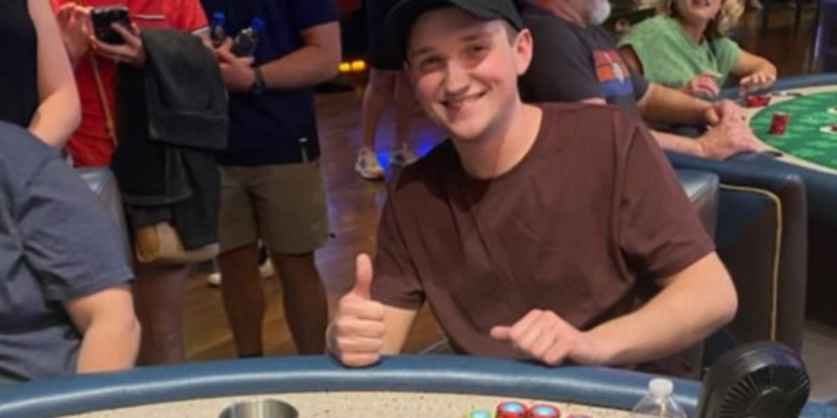 Man hits six-figure jackpot at Las Vegas Strip casino while celebrating 21st birthday [Video]