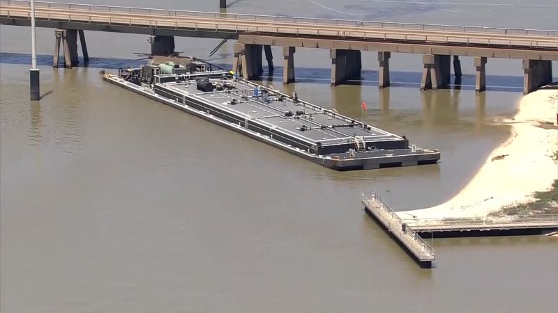 Video shows aftermath after barge hits bridge in Texas [Video]