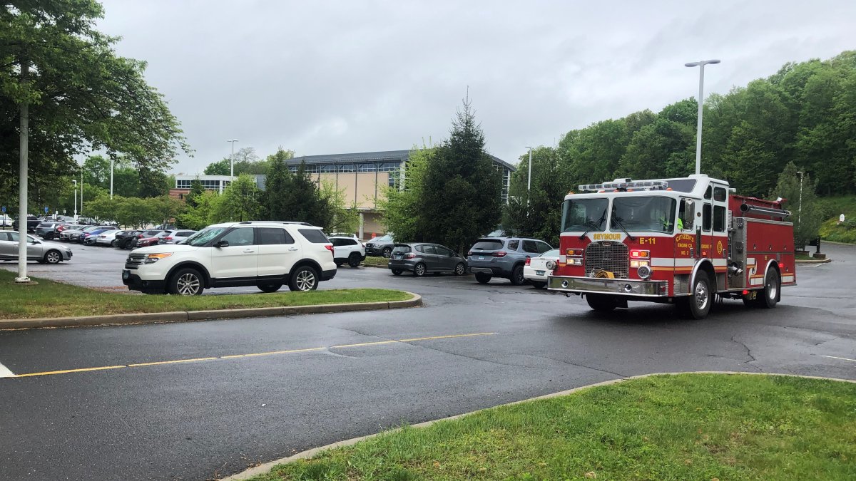 Students back in school after gas leak prompts evacuation in Seymour  NBC Connecticut [Video]