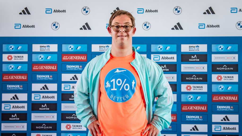 Man becomes first person with Down syndrome to run all 6 major marathons [Video]