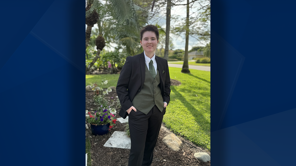 Teen says she was denied entry to Florida prom for wearing suit [Video]