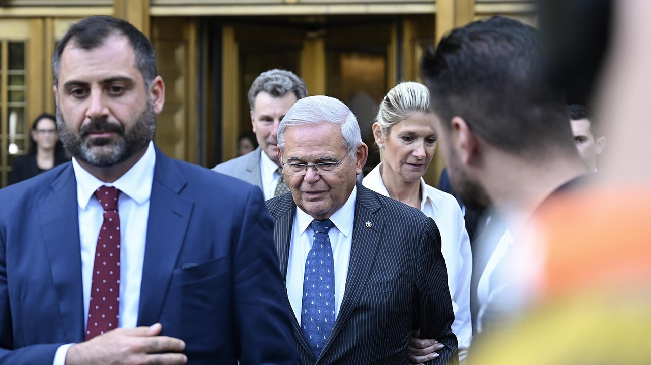 Jury picked, opening statements begin in US v. Menendez: ‘Use your good judgment’ [Video]