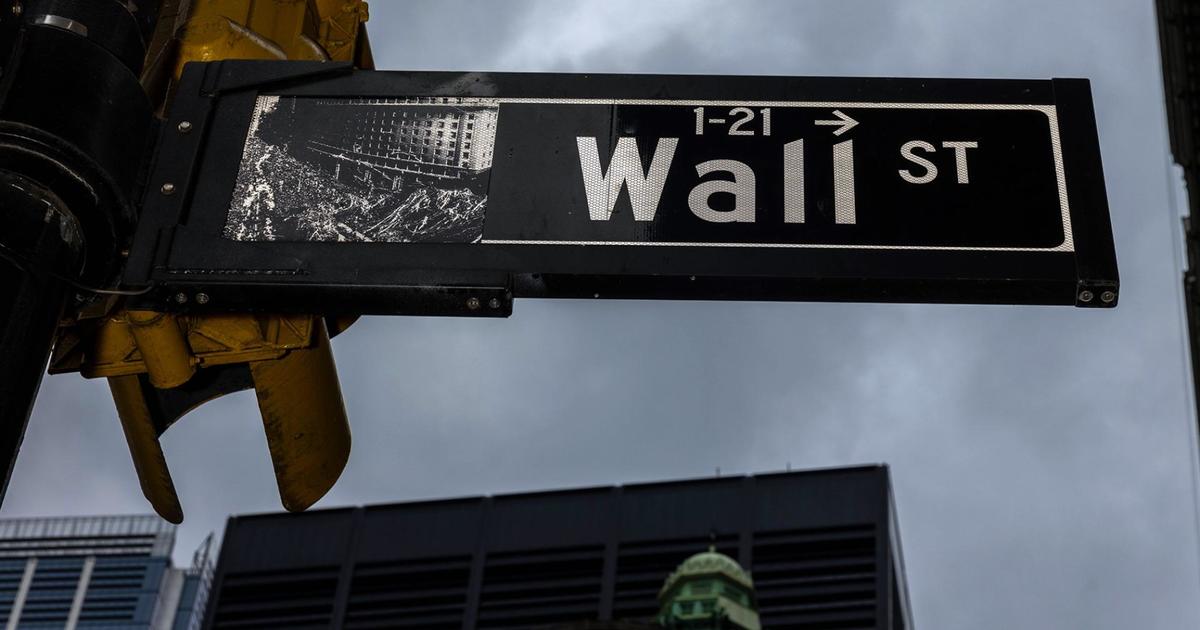 What does the Dow’s 40,000-point milestone say about the economy? [Video]