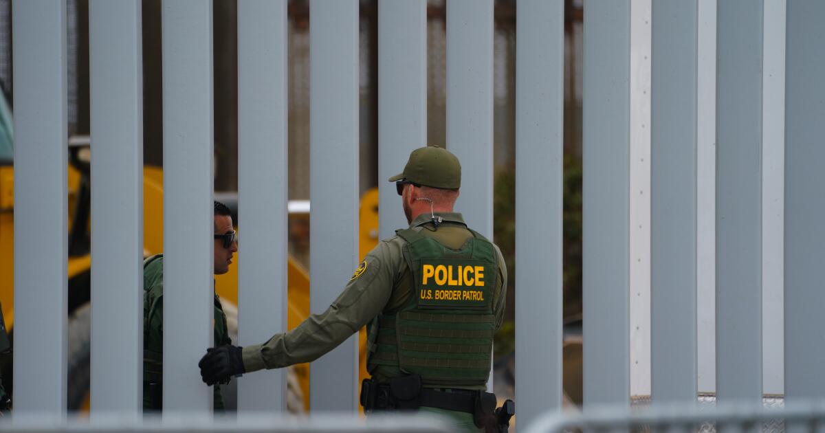 Border Patrol critical incident teams operated without oversight: report [Video]
