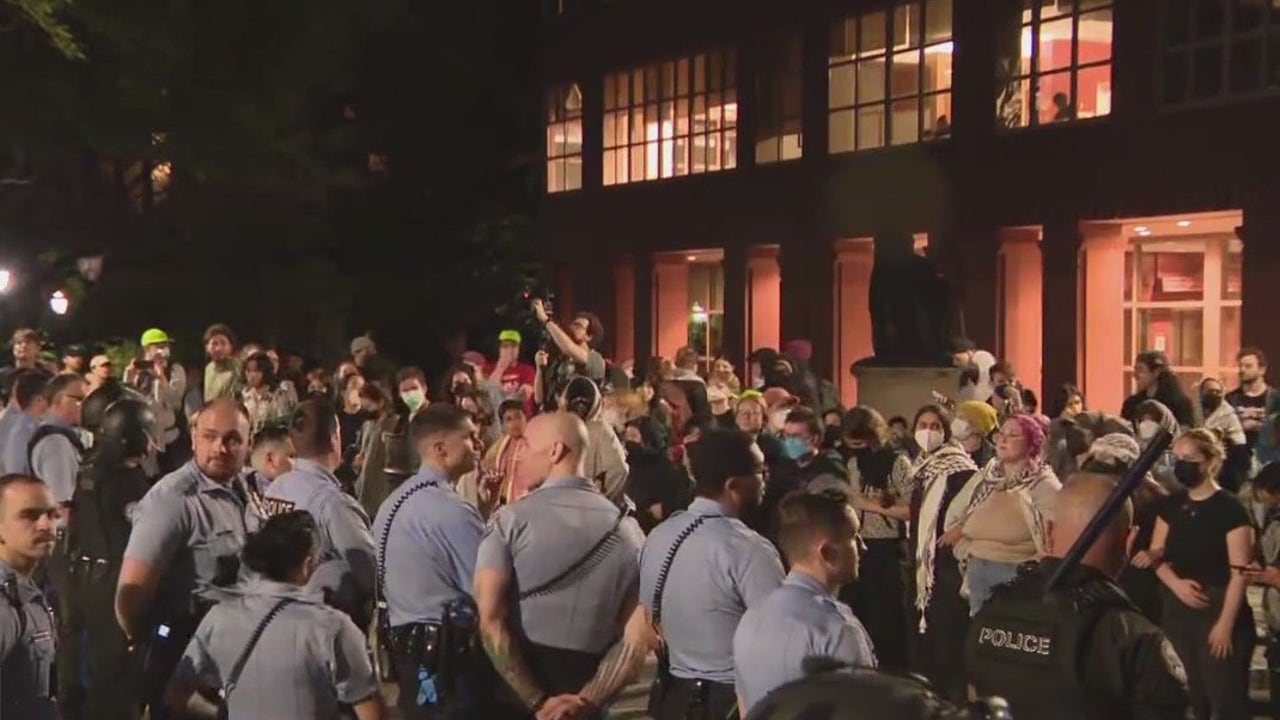 19 arrested, 6 of them students, as protesters attempted to occupy campus building [Video]
