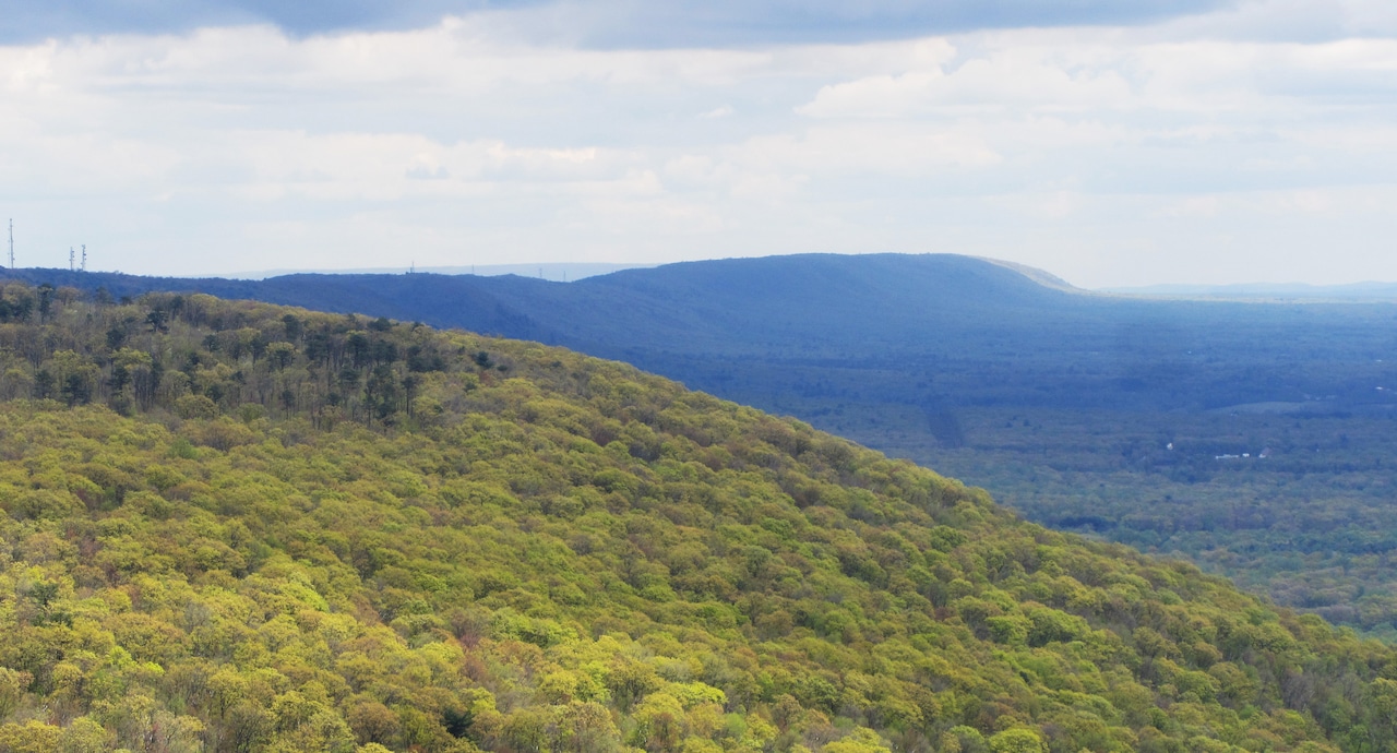 Blue Mountains value to military ranks Pennsylvania ridge with swaths of Utah and Hawaii [Video]