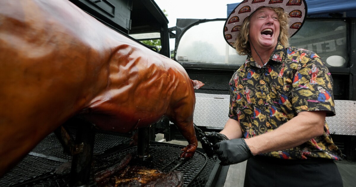 Grand champion crowned the best in pork at barbecue world championship in Memphis [Video]