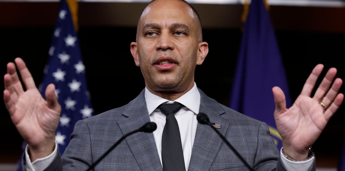 Hakeem Jeffries Calls Out Samuel Alito For ‘Sympathizing’ With Jan. 6 Rioters [Video]