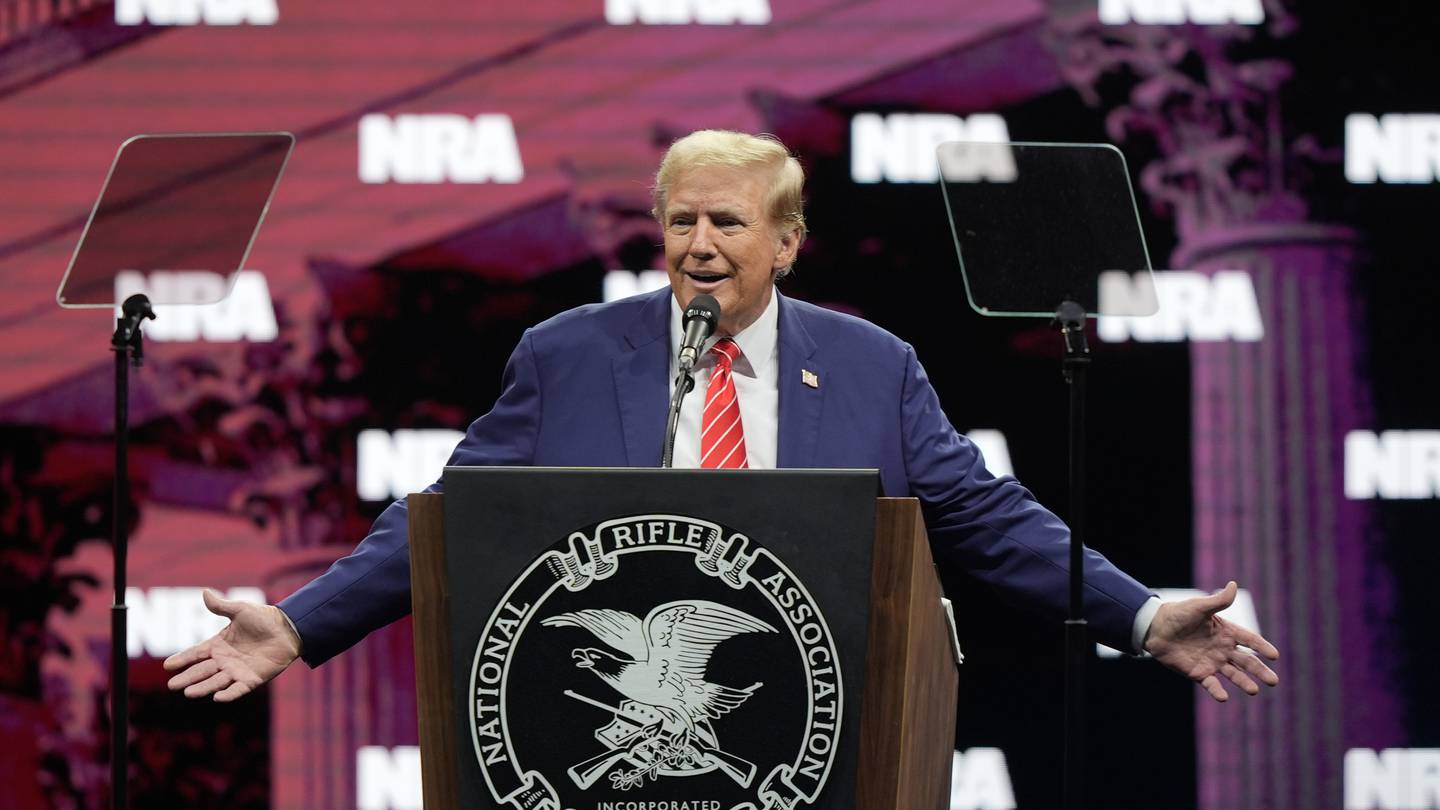 Trump receives NRA endorsement as he vows to protect gun rights  WHIO TV 7 and WHIO Radio [Video]