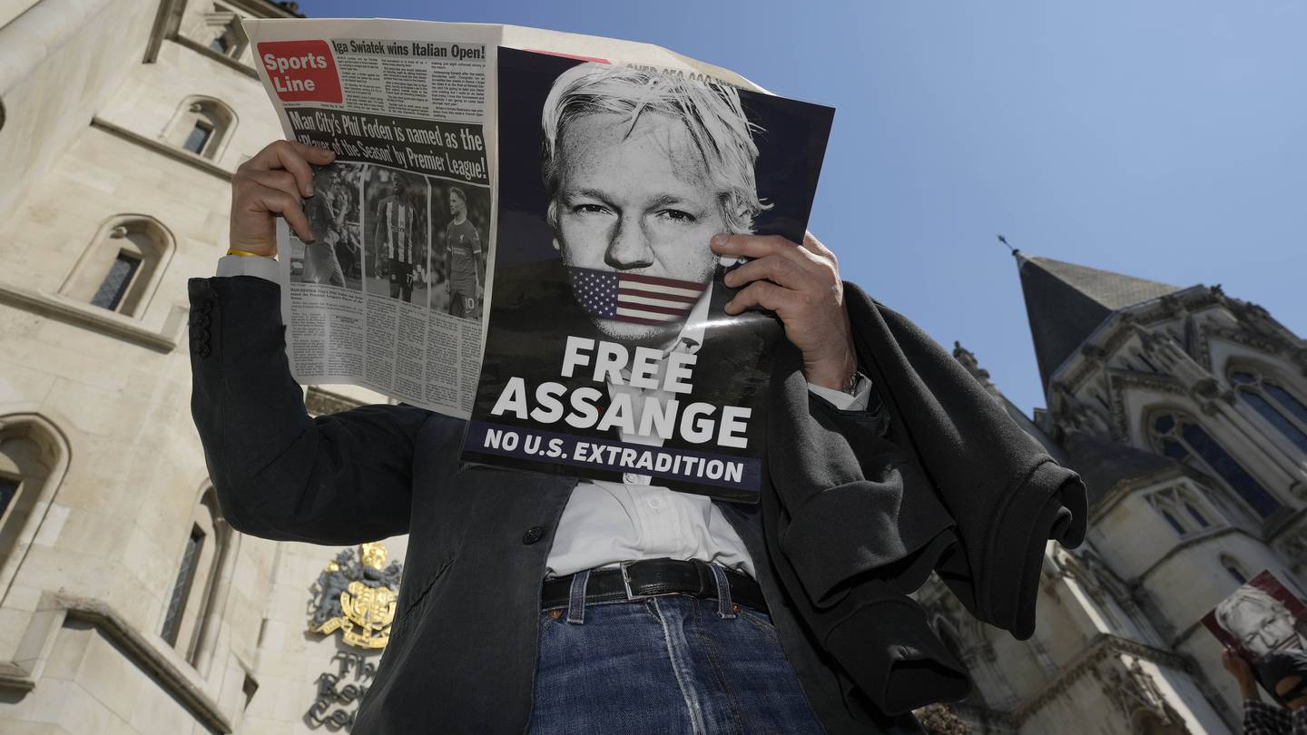 WikiLeaks founder Assange wins right to appeal against an extradition order to the US  WPXI [Video]
