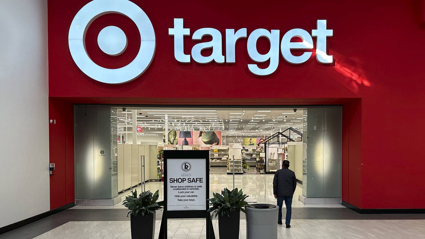 Target to lower prices on thousands of basic items as inflation sends customers scrounging for deals  WSB-TV Channel 2 [Video]