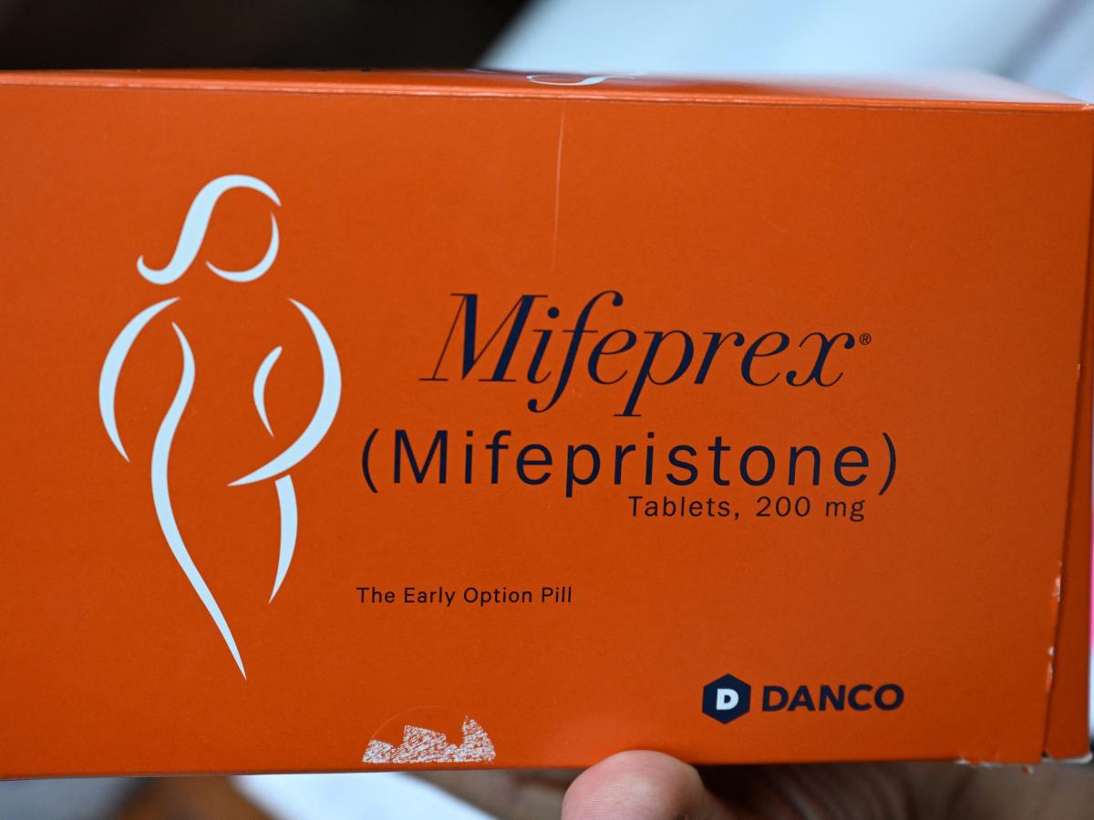American women are stockpiling abortion pills amid political uncertainty [Video]