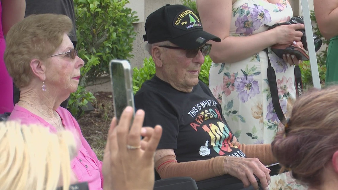 Army veteran gets 100th birthday celebration [Video]