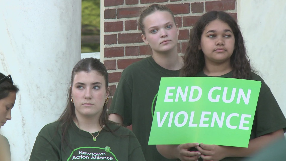 Newtown students rally on National Gun Violence Awareness Day [Video]