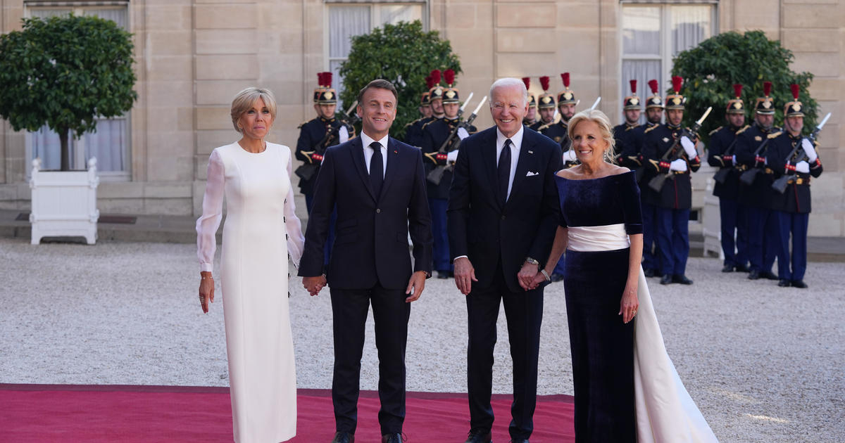 A look at the French state dinner celebrating the 80th anniversary of D-Day in photos [Video]
