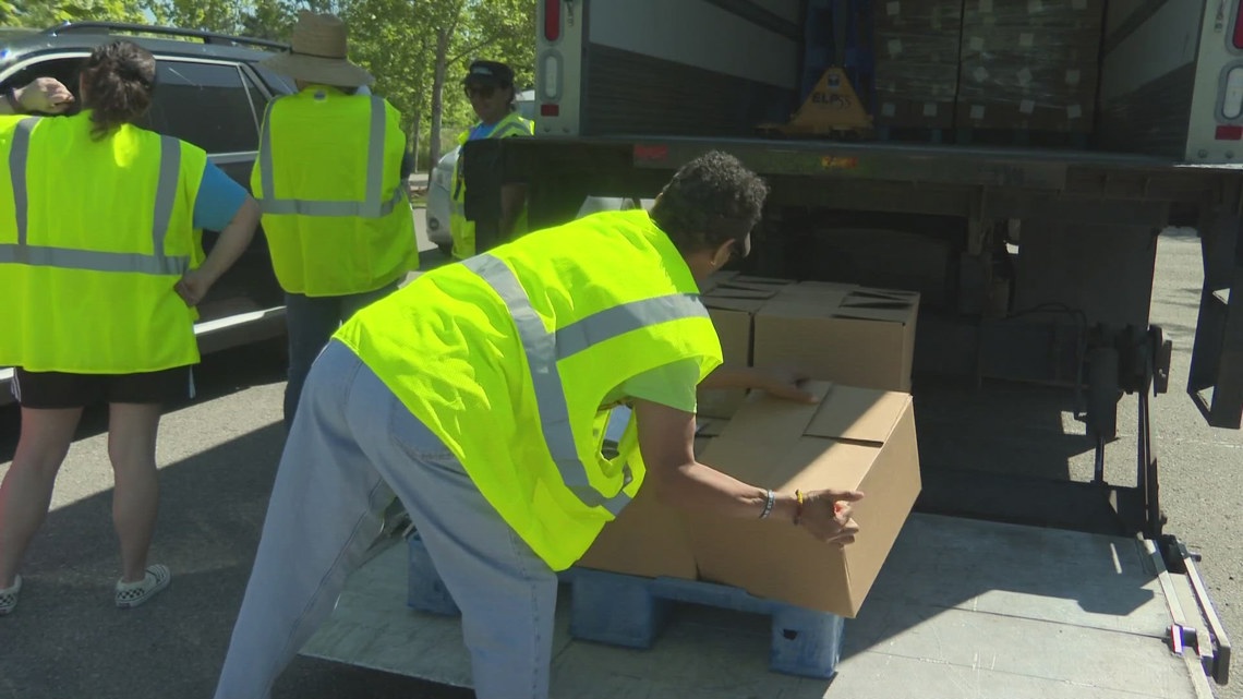 JCPS summer meal distribution locations increase supply [Video]