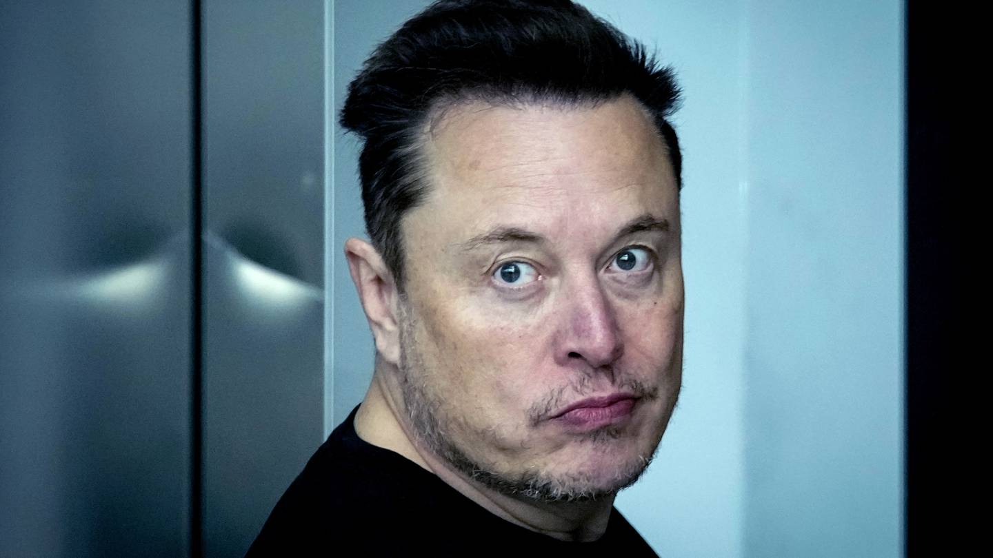 Elon Musk drops lawsuit against ChatGPT-maker OpenAI without explanation  Boston 25 News [Video]