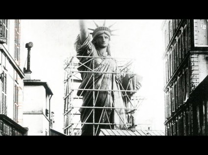 Statue Of Liberty Arrives | Crooks and Liars [Video]