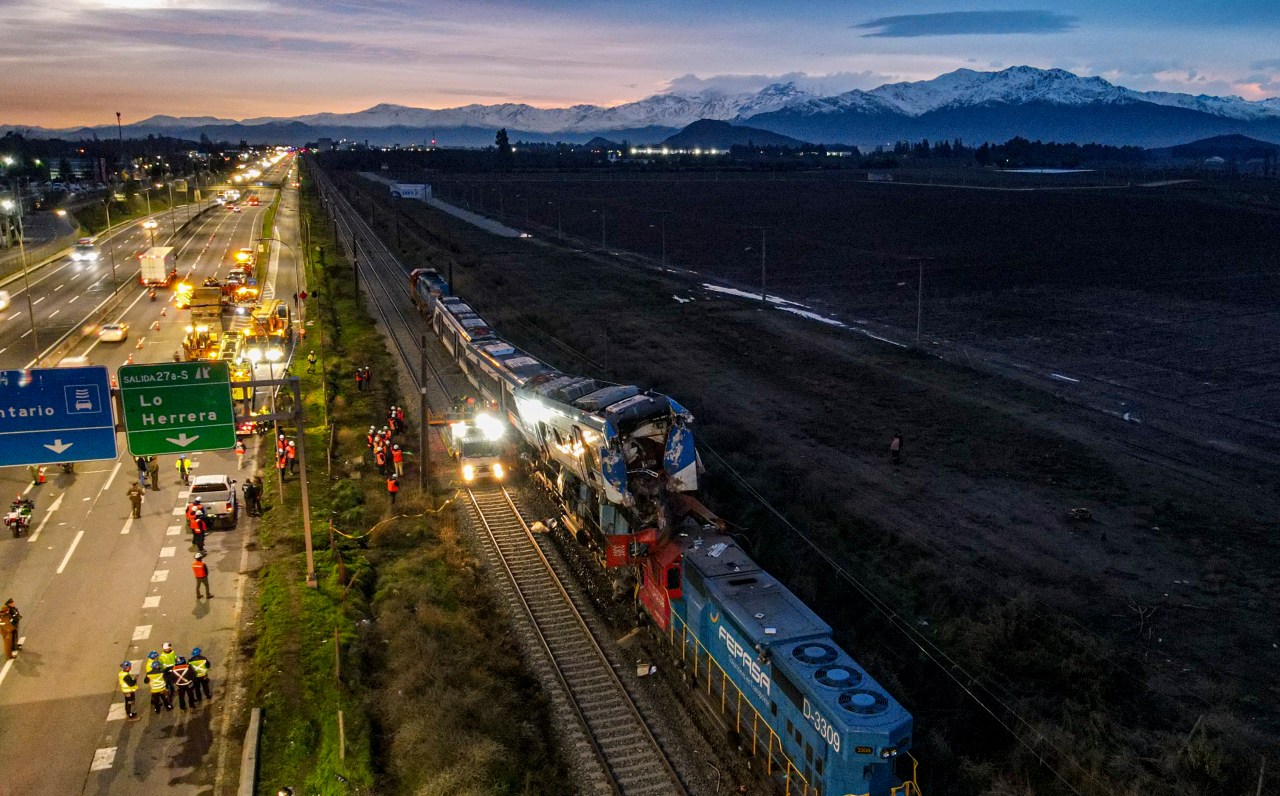 Train collision in Chile kills at least 2 people and injures 9 others | KLRT [Video]