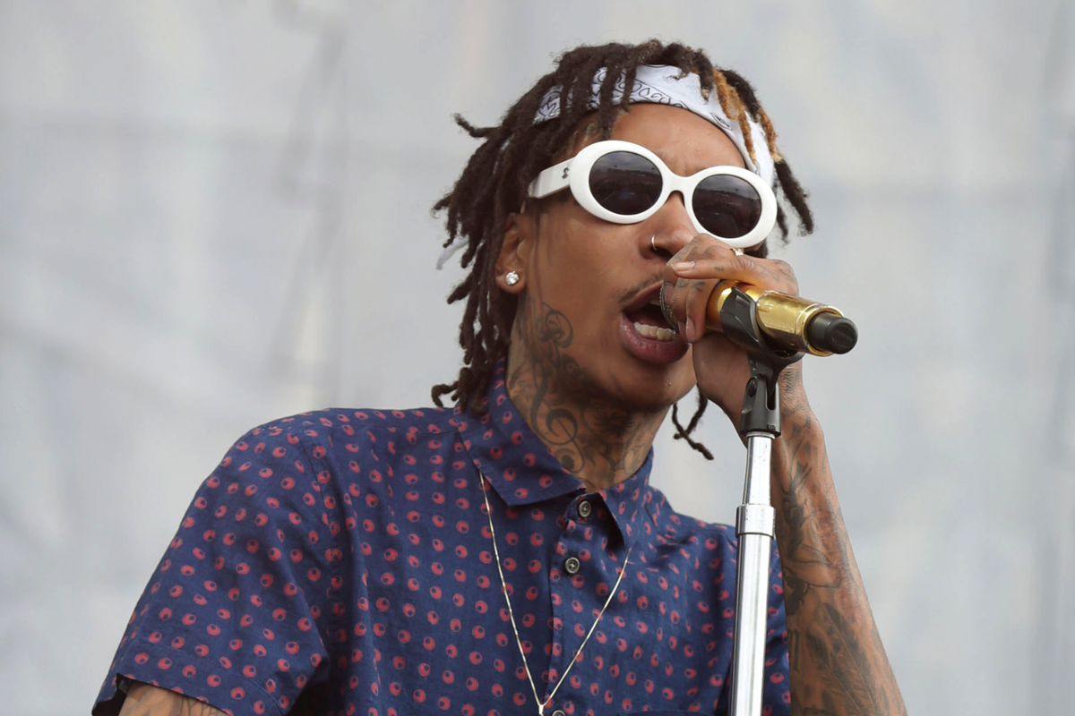 Wiz Khalifa arrested in Romania for drug possession after smoking cannabis onstage [Video]