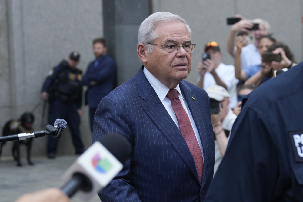 Democrats consider expelling Sen. Bob Menendez from the Senate after conviction in bribery trial [Video]