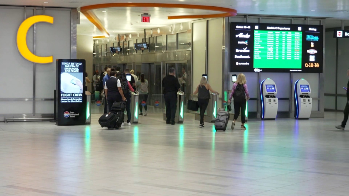Tampa airports affected by worldwide Microsoft outage [Video]