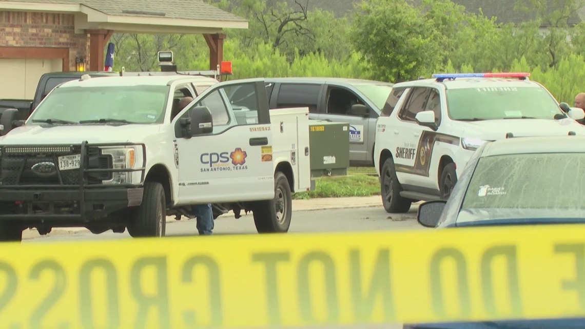 CPS Energy lineman dead after being electrocuted while working to restore power [Video]