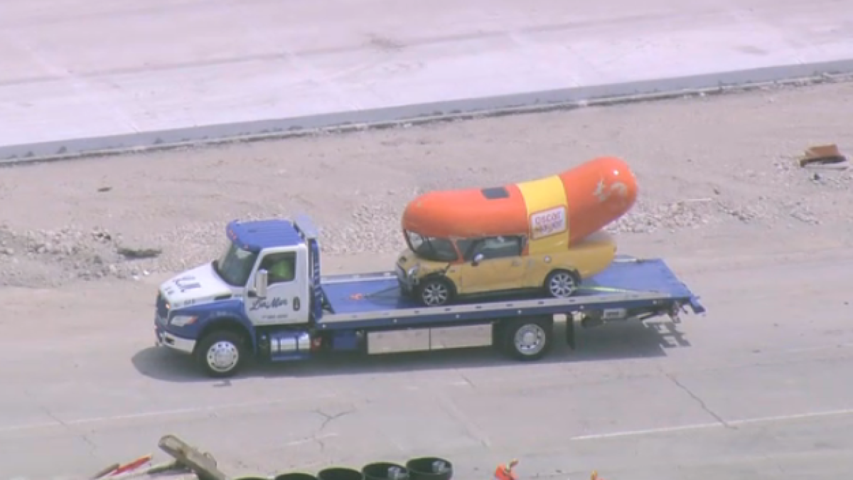 Oscar Mayer Wienermobile crashes; flips over on busy Illinois highway  NBC 6 South Florida [Video]