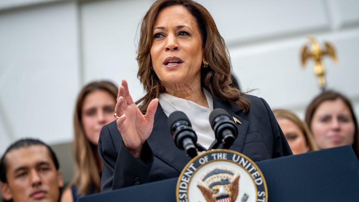 Backstabbed by Subordinates, Leaders in the Workplace, Black Female Bosses Worry Kamala Harris Will Experience Worse In the White House [Video]