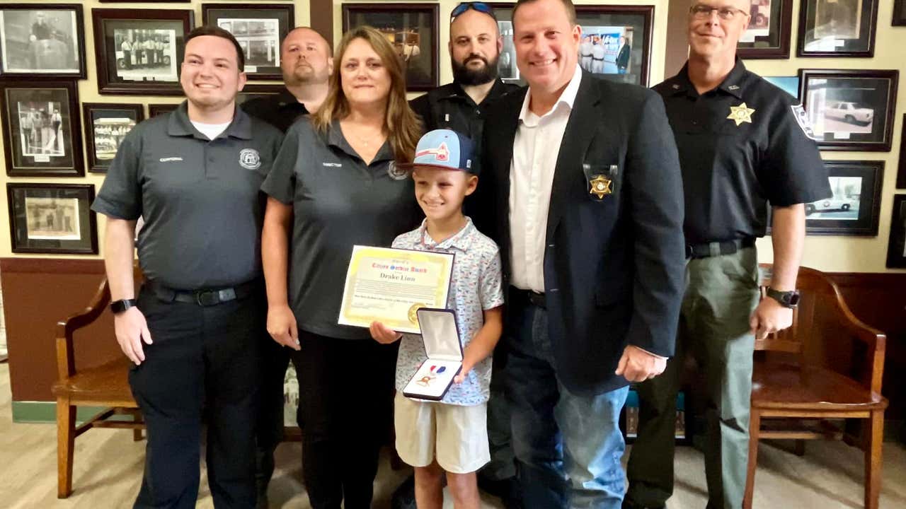 Georgia 11-year-old honored with award for saving grandfather’s life [Video]