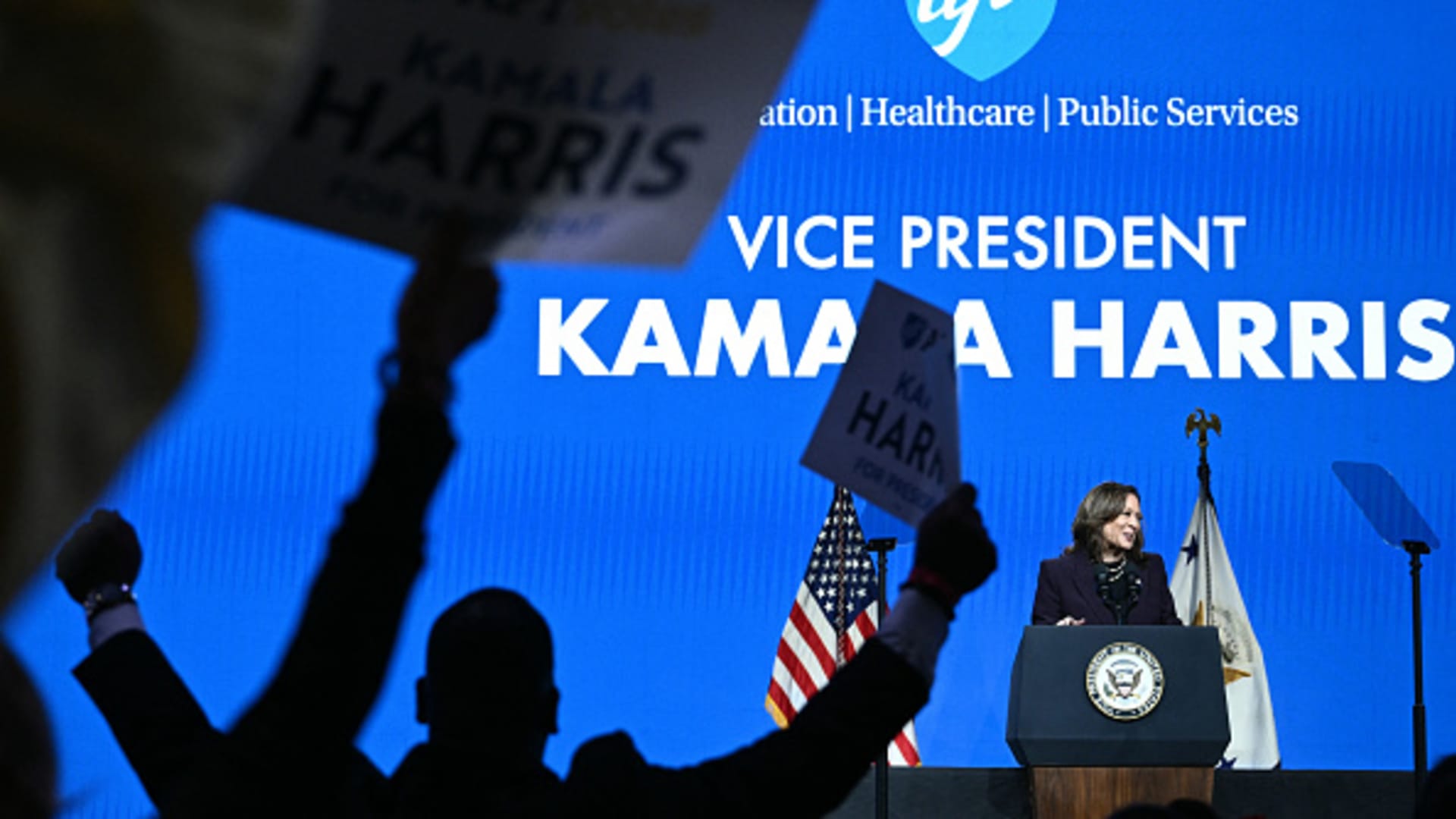 Kamala Harris blasts Trump agenda in teachers union speech [Video]