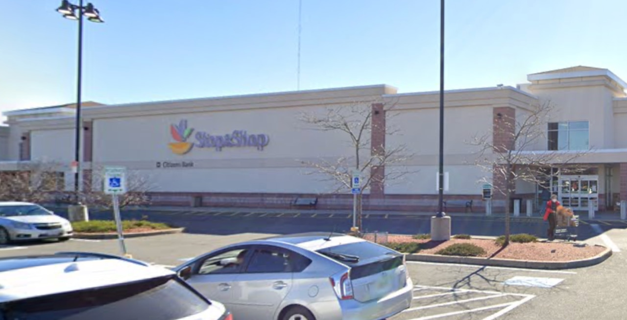 Listeria fears cause response from Stop & Shop delis nationwide [Video]